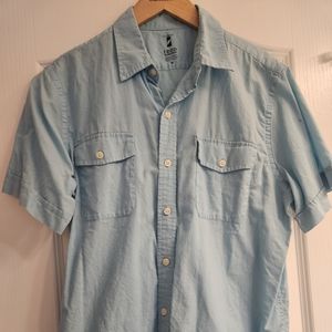 Men's IZOD medium button shirt